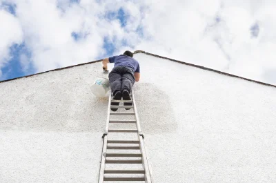 Peinture extérieure à Leuc — façades et ravalement
